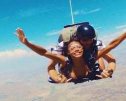Davis enjoys adventure sports like sky diving, shooting, Ice ski and never misses opportunities if she gets any.